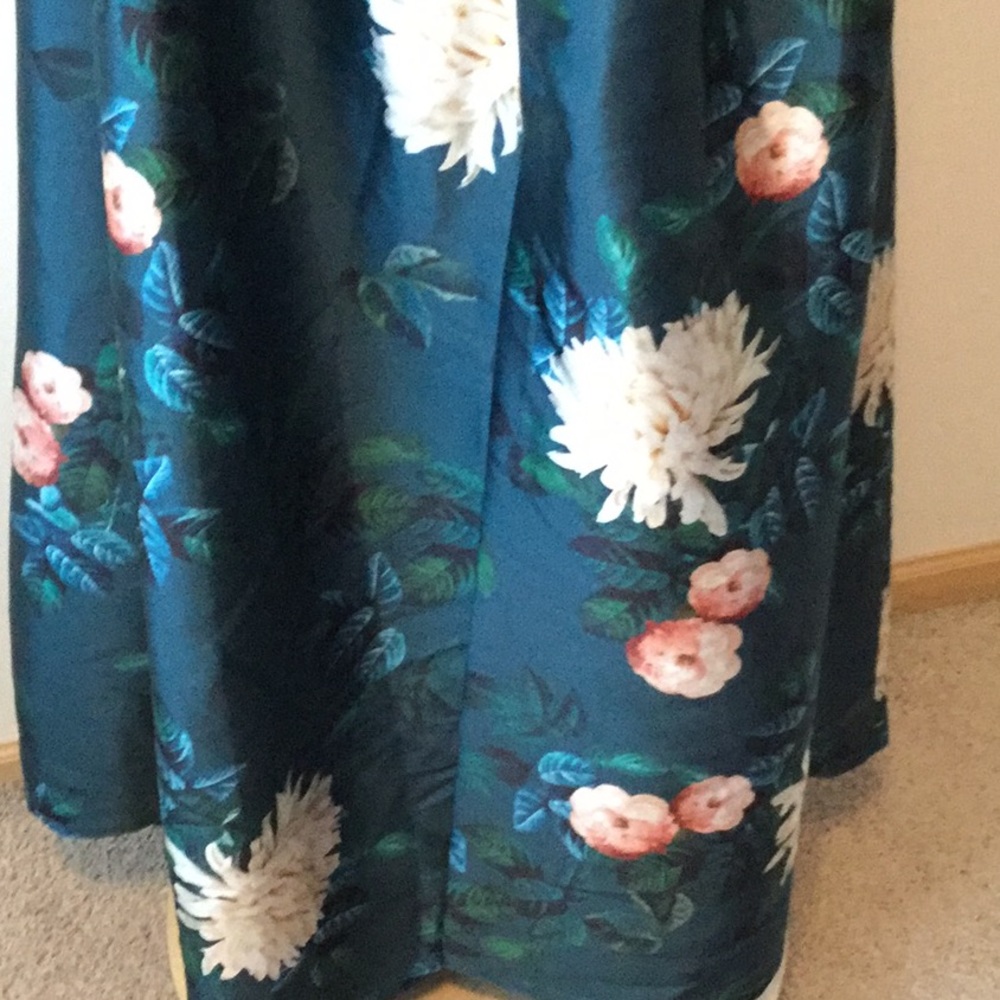 SACHIN  Dharma Plunging Sleeveless Floral-Printed - Picture 7 of 8